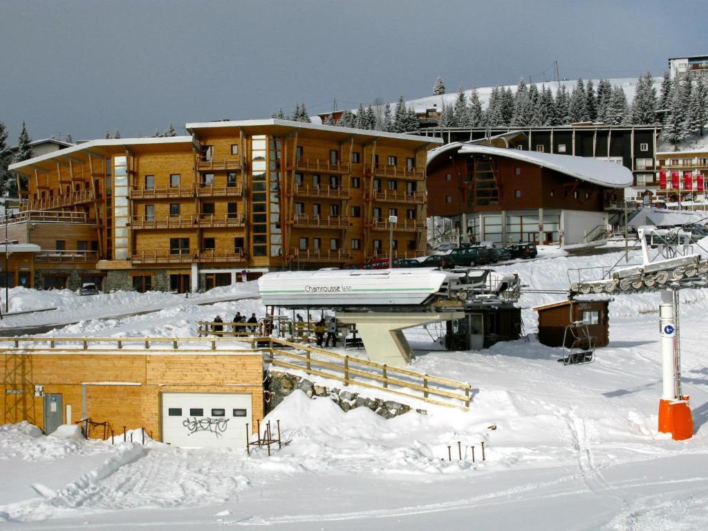Les Balcons De Recoin - Chamrousse Aparthotel Kültér fotó