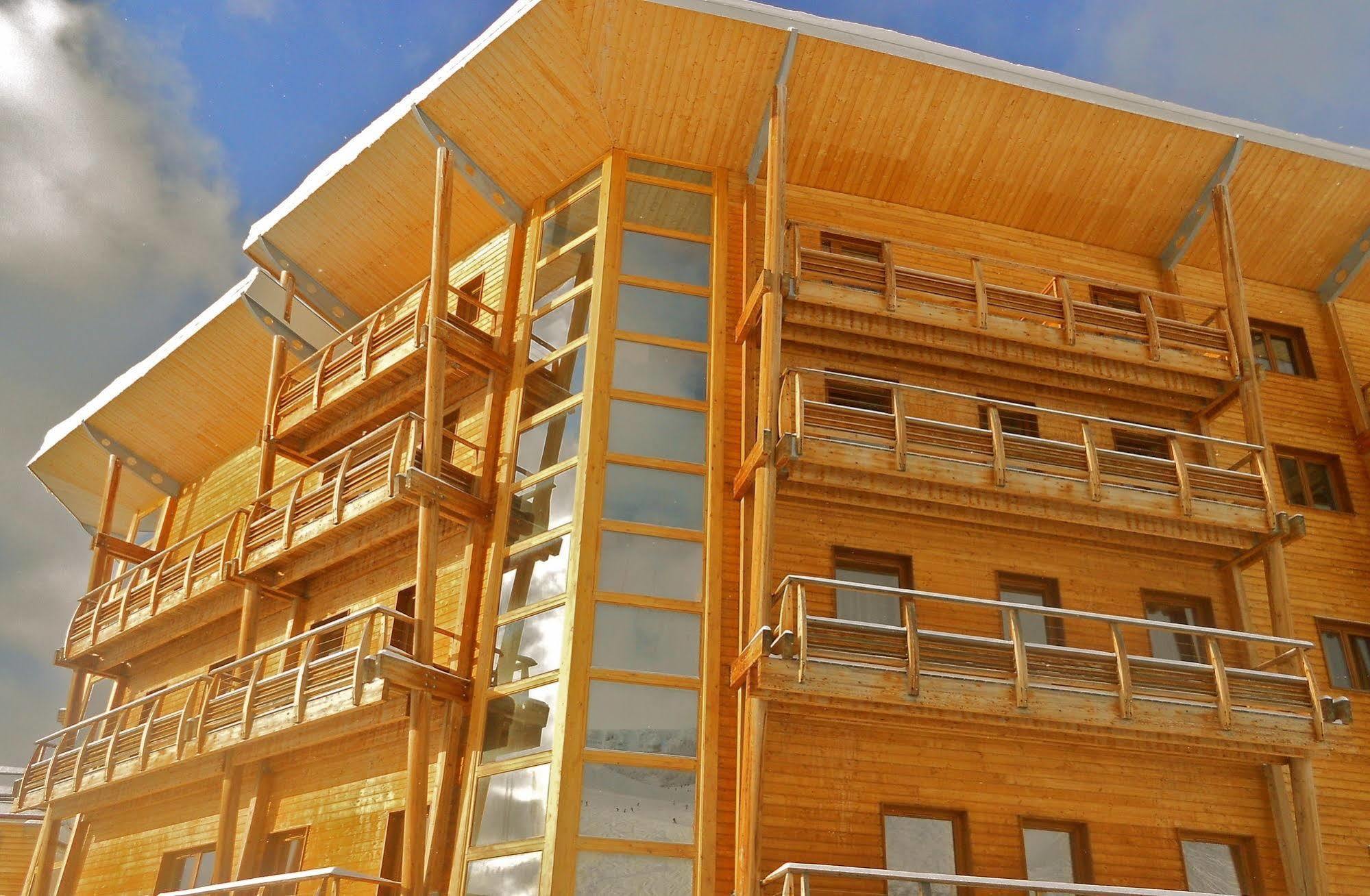 Les Balcons De Recoin - Chamrousse Aparthotel Kültér fotó