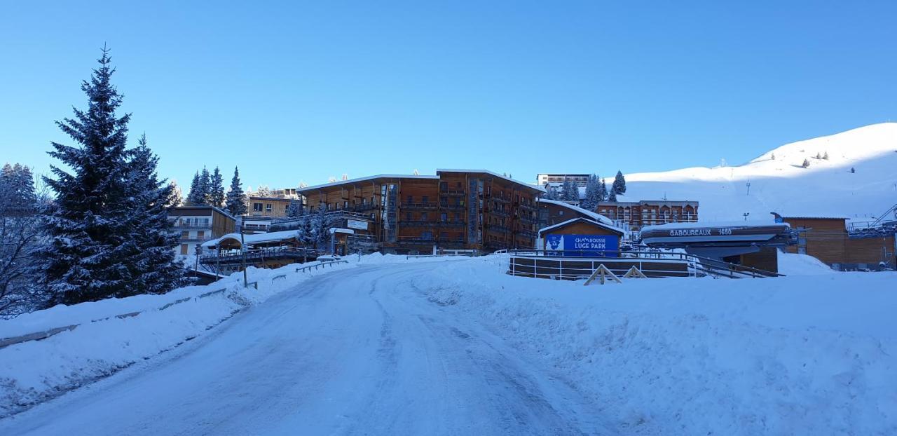 Les Balcons De Recoin - Chamrousse Aparthotel Kültér fotó